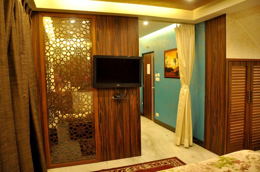 Hotel Esteem Kolkata Exterior photo