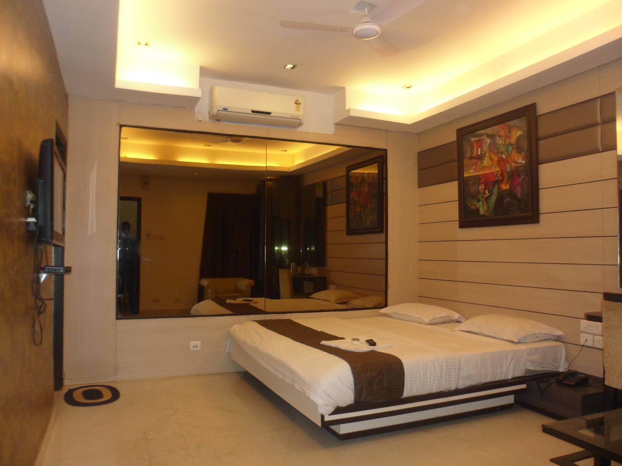Hotel Esteem Kolkata Exterior photo